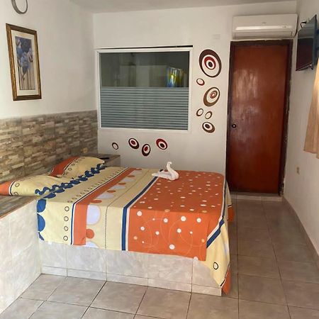 Hotel Brisas Del Mar 2022 Catia La Mar Εξωτερικό φωτογραφία